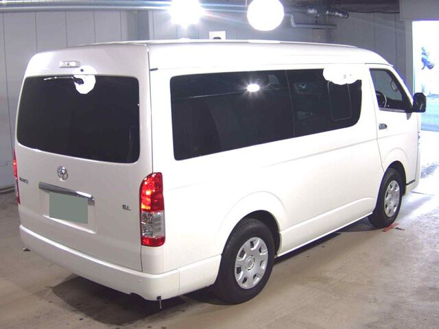 2024 Toyota Hiace GL 4WD auction photo 5