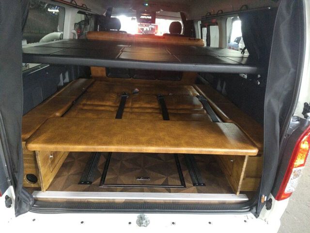 2024 Toyota Hiace GL 4WD auction photo 3