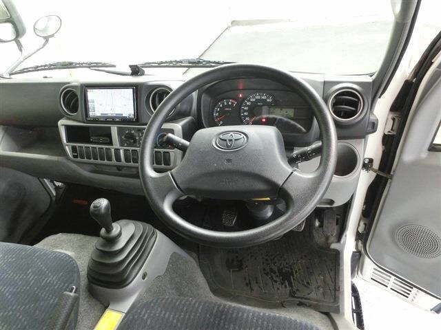 2020 Toyota Dyna Full Just Low auction photo 6