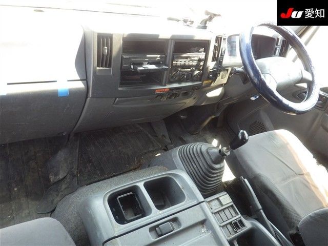 2013 Isuzu 3-Dan Crane auction photo 3