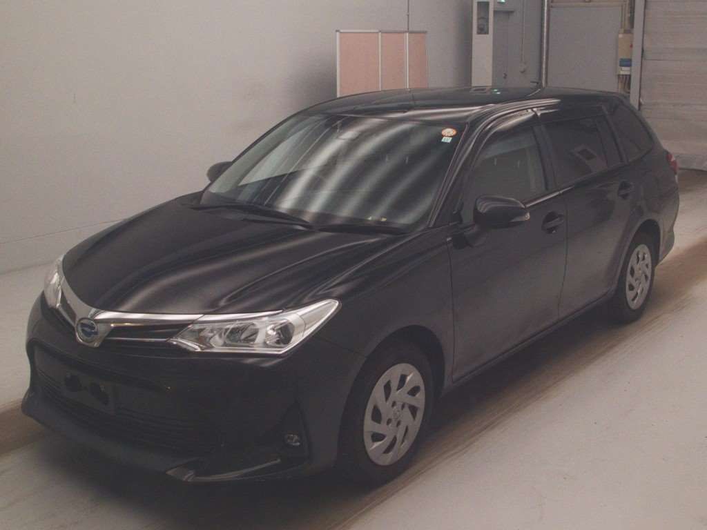 2021 Toyota Corolla Fielder ハイブリッド EX Japan auction vehicle