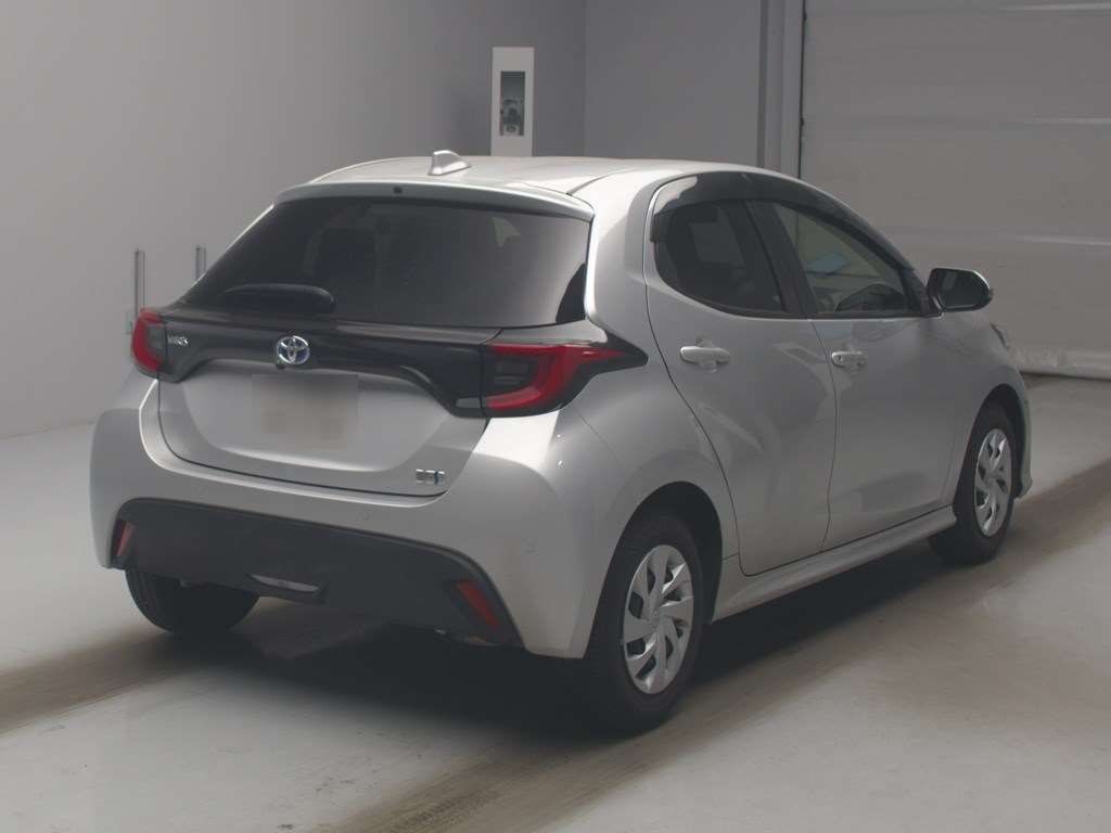 2021 Toyota Yaris Hybrid G auction photo 2
