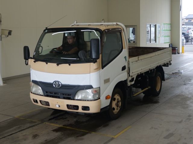 Japan Auction Vehicles 20 2013 Toyota Dyna ヒラ auction photo