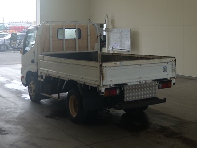 2013 Toyota Dyna ヒラ auction photo 2