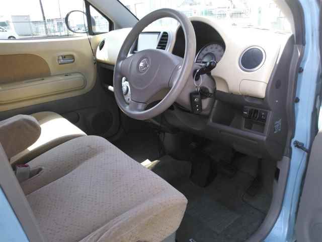 2010 Nissan モコ E auction photo 3