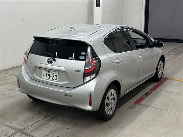 2020 Toyota Aqua S auction photo 5