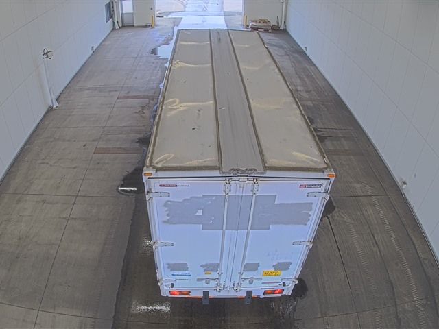 2010 Isuzu Forward アルミウイング auction photo 3