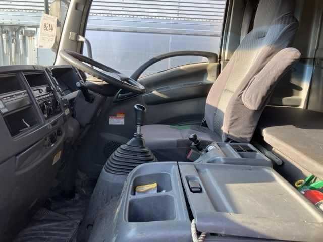2010 Isuzu Forward アルミウイング auction photo 5