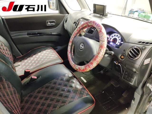 2010 Nissan Roox ハイウェイスター auction photo 3