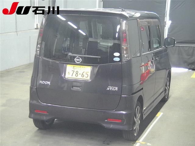2010 Nissan Roox ハイウェイスター auction photo 2