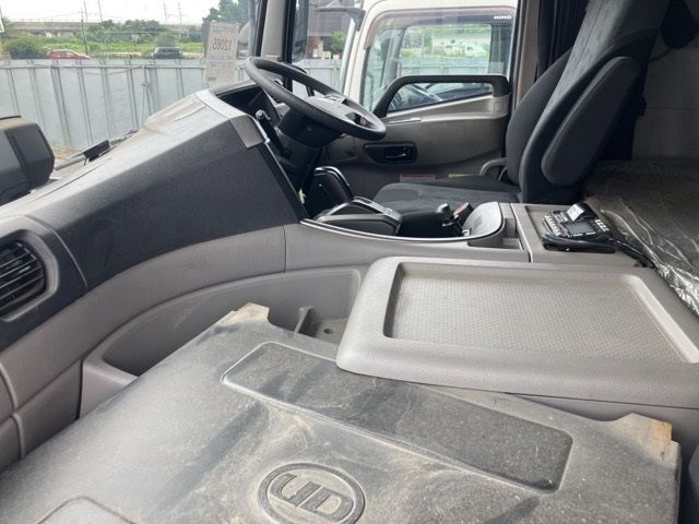 2020 Nissan Diesel UD auction photo 5