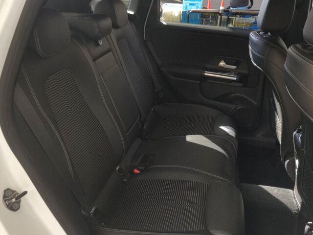 2019 Mercedes-Benz B-Class B180 auction photo 6