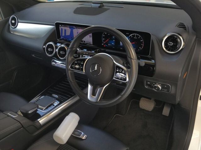 2019 Mercedes-Benz B-Class B180 auction photo 3