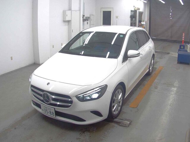 2019 Mercedes-Benz B-Class B180 auction photo 4