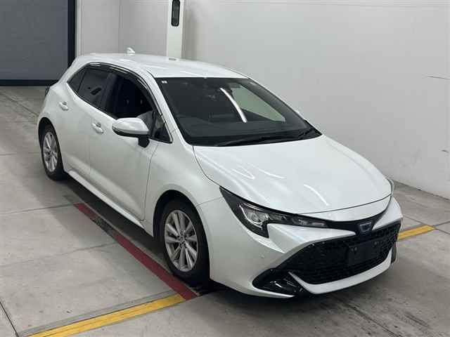 2023 Toyota Corolla Sport ハイブリッドG Japan auction vehicle