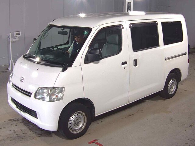 2020 Toyota TownAce Van GL auction photo 4