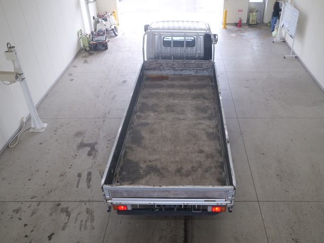 2017 Toyota Dyna Hira auction photo 3