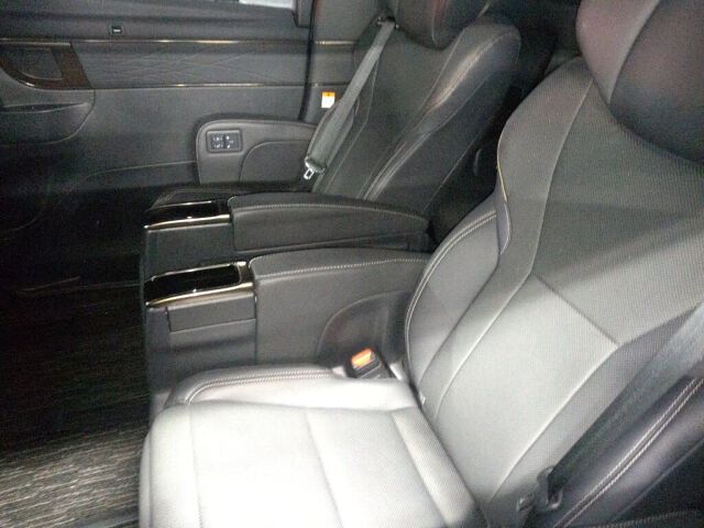 2023 Toyota Alphard Z auction photo 6