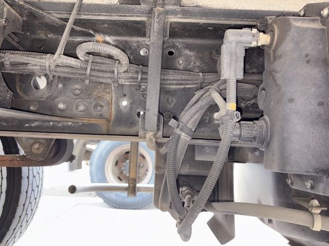 2018 Mitsubishi Fuso Fighter Refrigerated PG auction photo 12