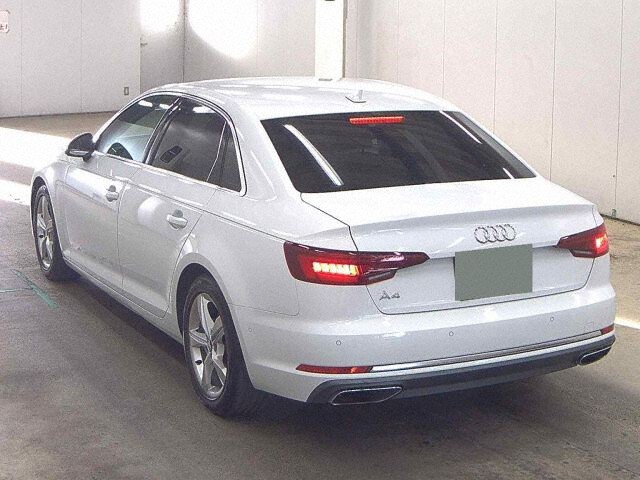 2019 Audi A4 35TFSIスポーツ auction photo 2