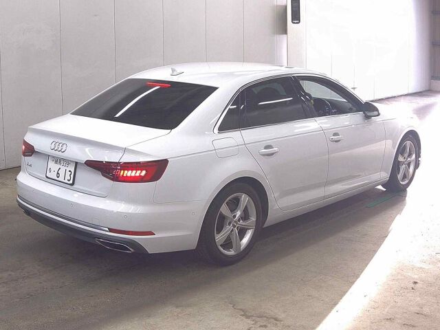2019 Audi A4 35TFSIスポーツ auction photo 5