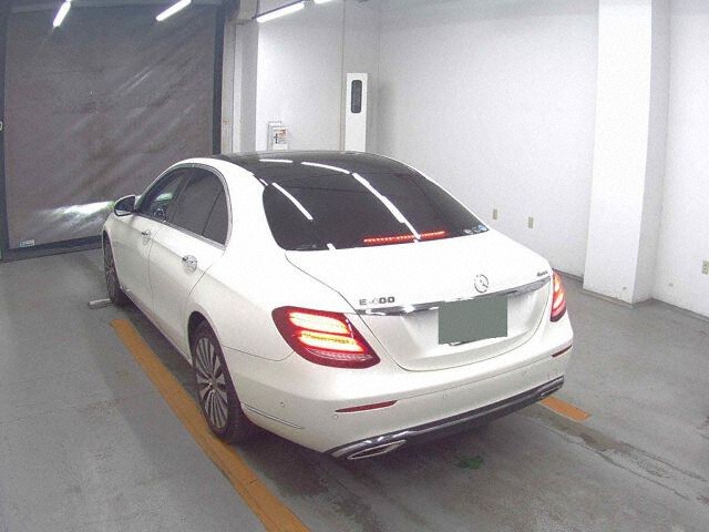 2019 Mercedes-Benz E-Class E400 4M Excursion 4WD auction photo 2