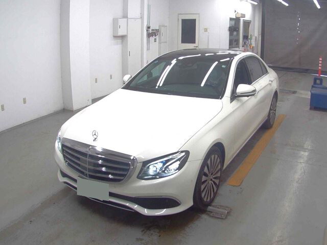 2019 Mercedes-Benz E-Class E400 4M Excursion 4WD auction photo 4