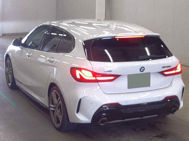2024 BMW 1 Series M135I XDRIVE 4WD auction photo 2