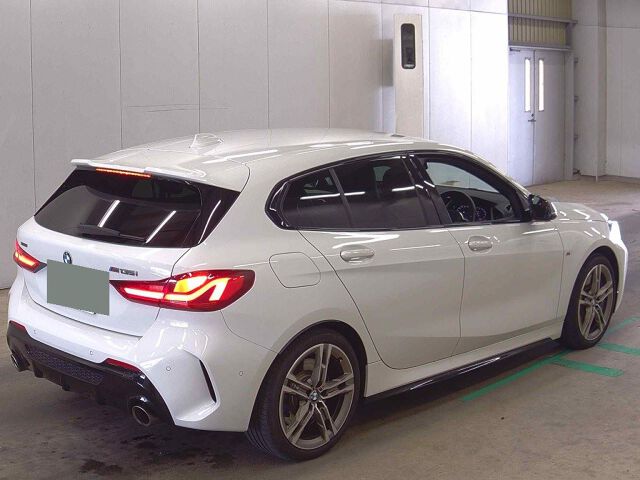 2024 BMW 1 Series M135I XDRIVE 4WD auction photo 5