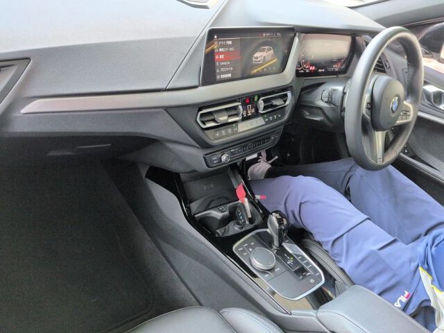 2024 BMW 1 Series M135I XDRIVE 4WD auction photo 3