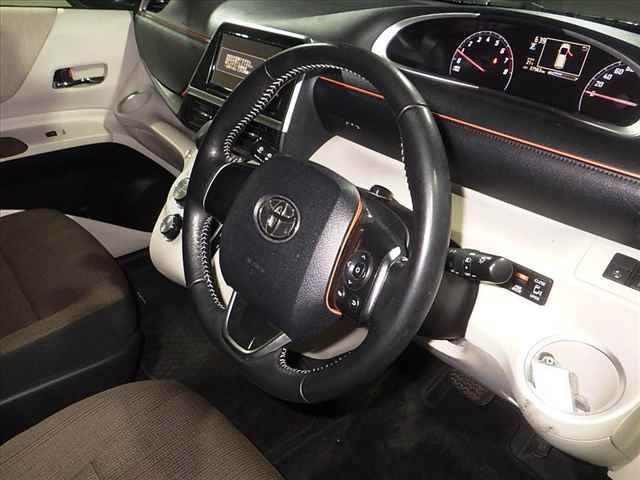 2017 Toyota Sienta G auction photo 8