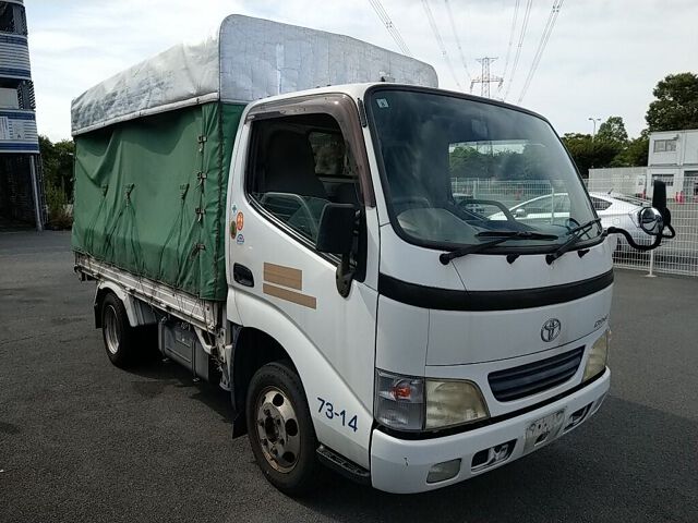 Japan Auction Vehicles 8 2003 Toyota Dyna auction photo
