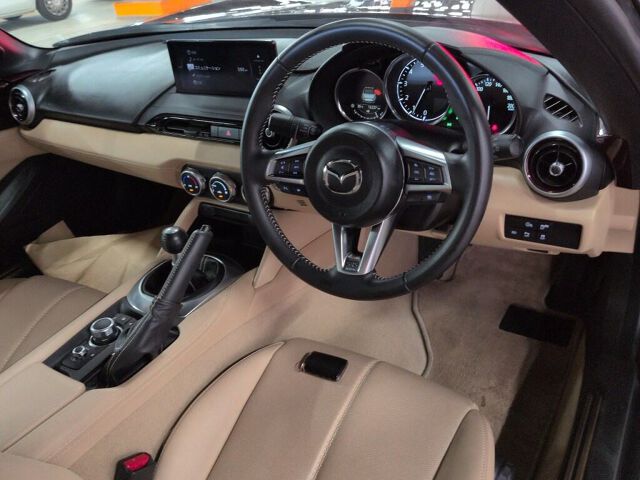 2025 Mazda Roadster 35th Anniversary Commemoration auction photo 3