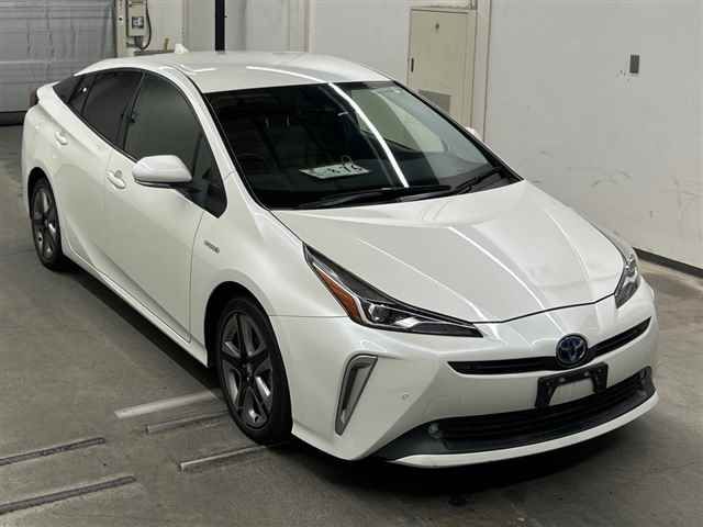 Japan Auction Vehicles 10 2019 Toyota Prius Sツーリングセレクション auction photo