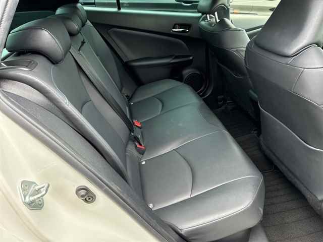 2019 Toyota Prius Sツーリングセレクション auction photo 7