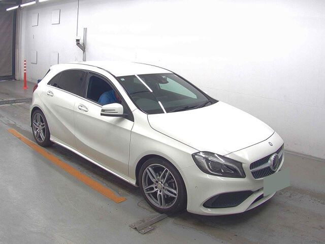 2016 Mercedes-Benz A-Class A180 Sport Japan auction vehicle