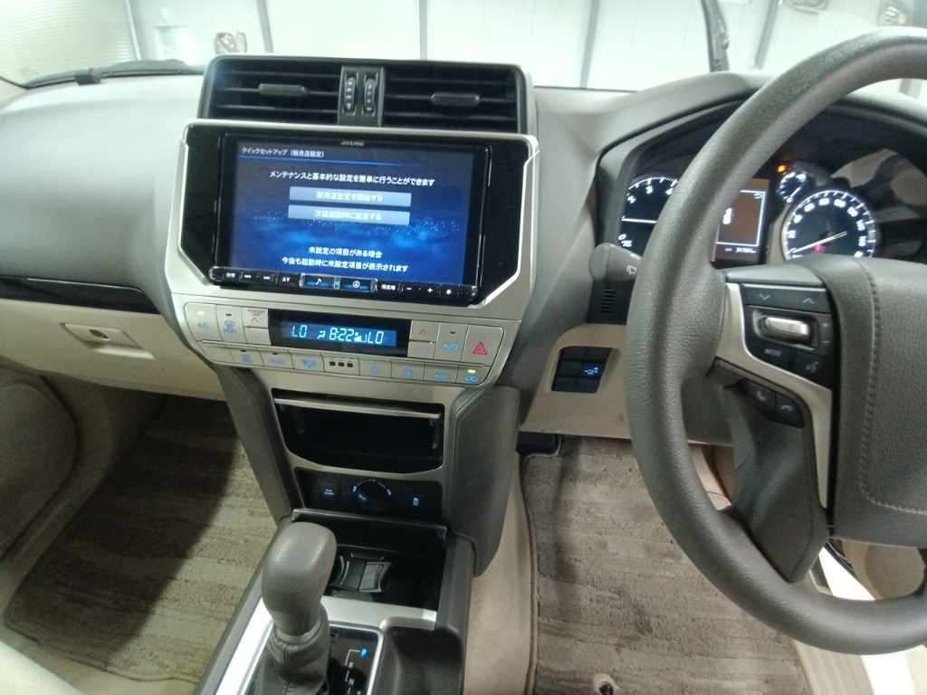 2022 Toyota Land Cruiser Prado TX 4WD auction photo 11
