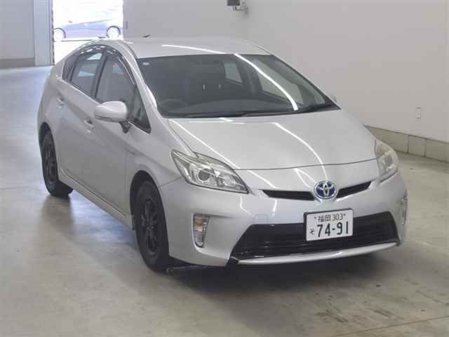 Japan Auction Vehicles 10 2013 Toyota Prius S auction photo