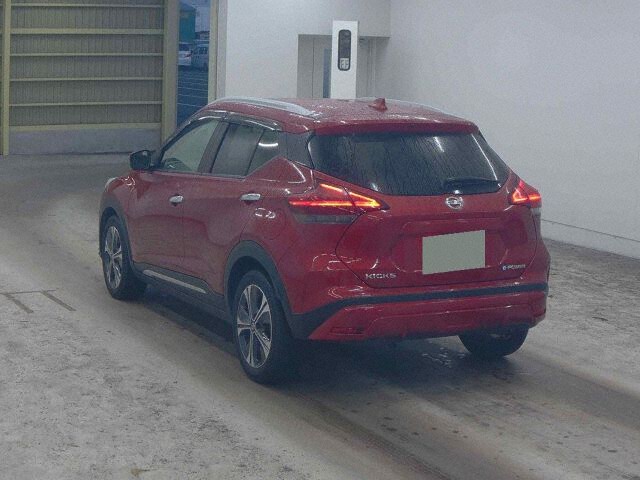 2022 Nissan Kicks X Two-Tone Interior Edition auction photo 2