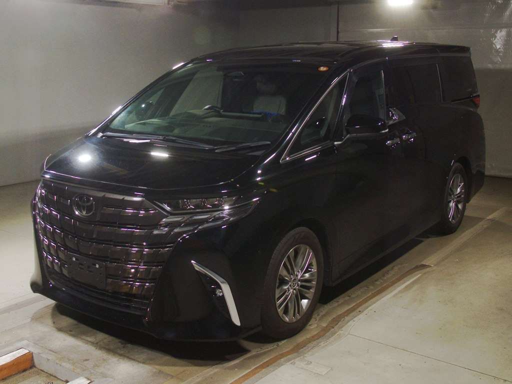 Japan Auction Vehicles 4 2023 Toyota Alphard Z auction photo