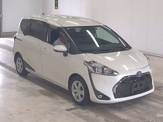 Japan Auction Vehicles 8 2022 Toyota Sienta HV ファンベースG auction photo