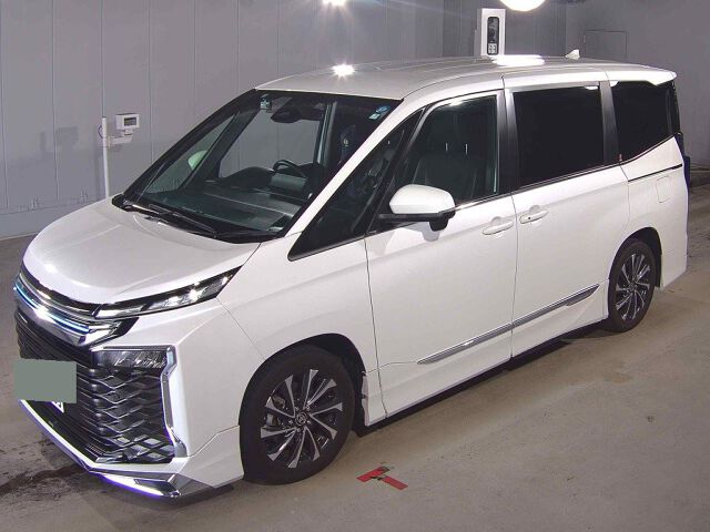 2023 Toyota Voxy Hybrid S-Z auction photo 4