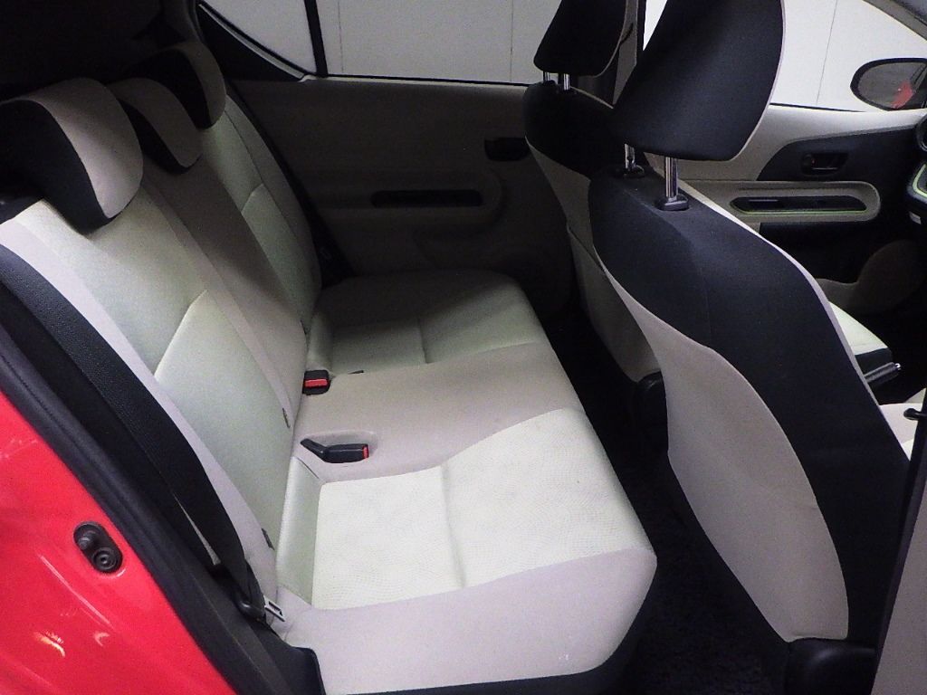 2012 Toyota Aqua S auction photo 7