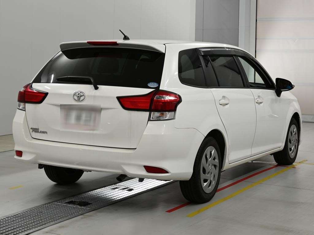 2021 Toyota Corolla Fielder EX auction photo 2