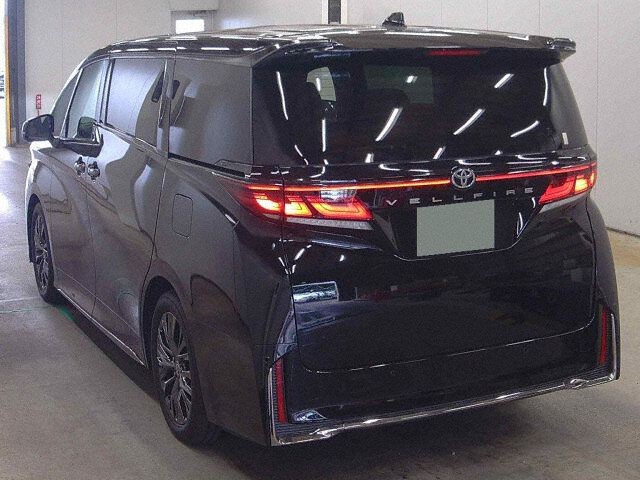 2025 Toyota Vellfire Z Premier auction photo 2