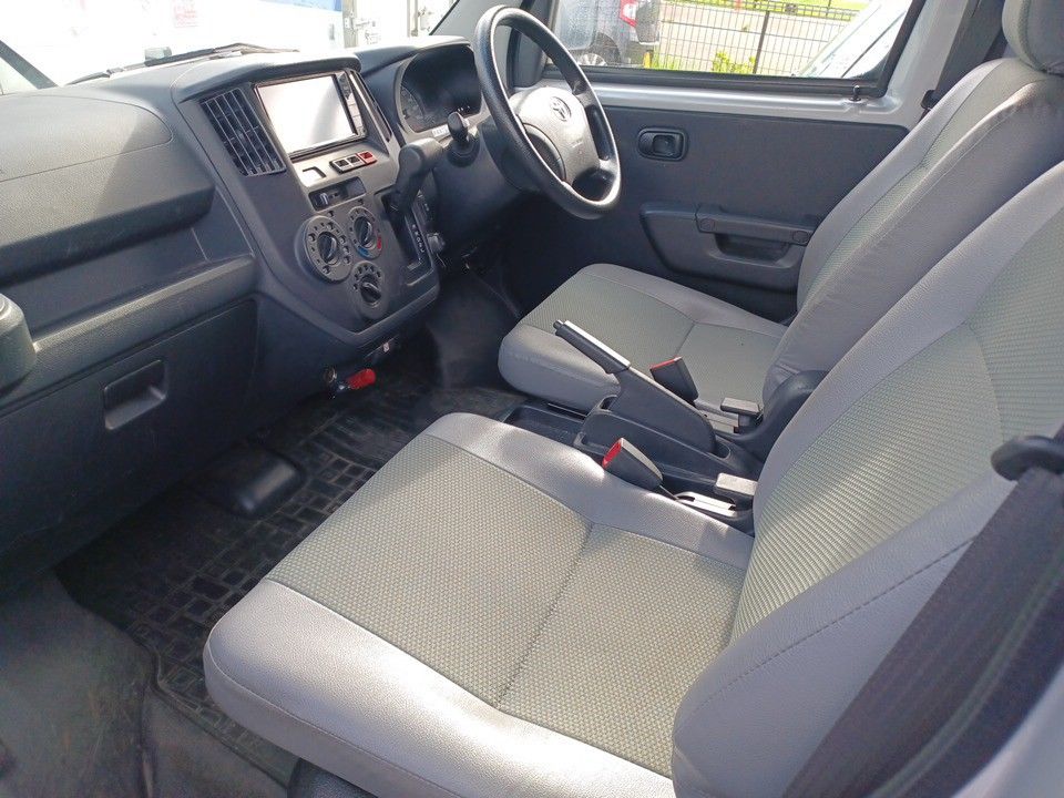 2022 Toyota TownAce auction photo 16
