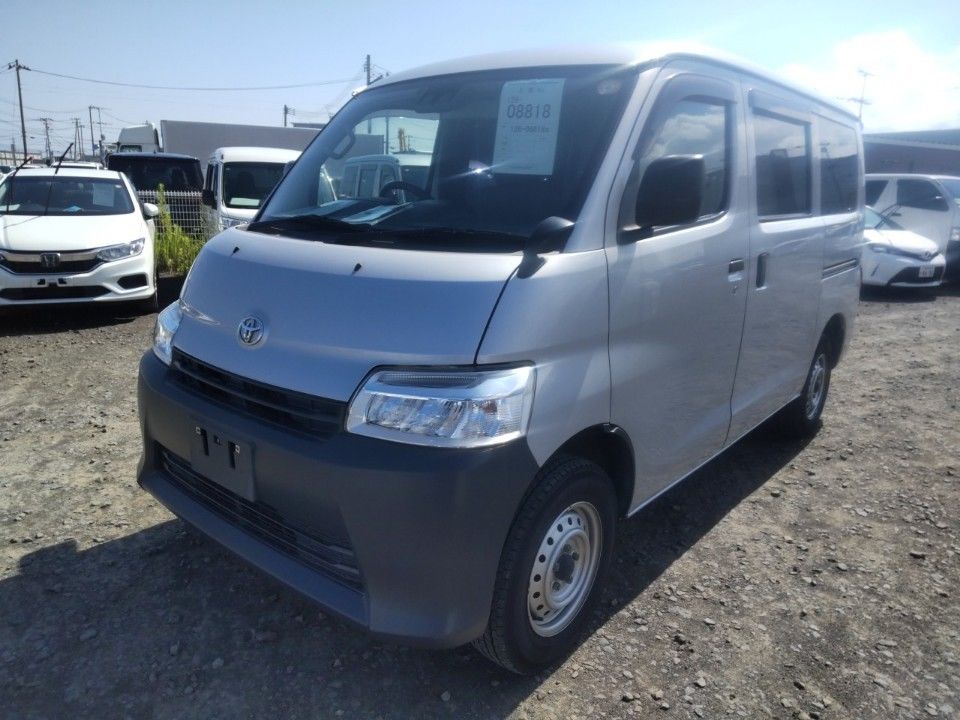 Japan Auction Vehicles 22 2022 Toyota TownAce auction photo