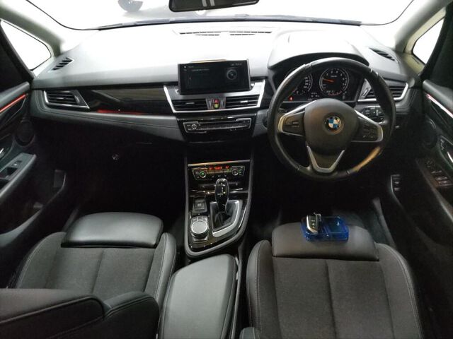 2018 BMW 2 Series 218Iアクティツアスポ auction photo 3
