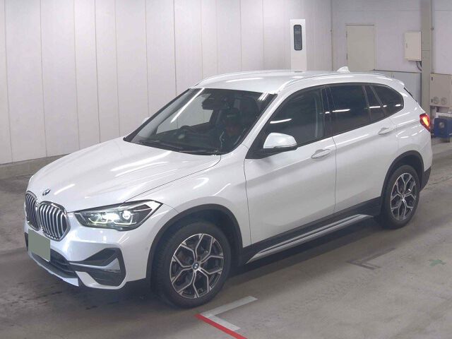 2020 BMW X1 XDRIV18D Xライン 4WD auction photo 4