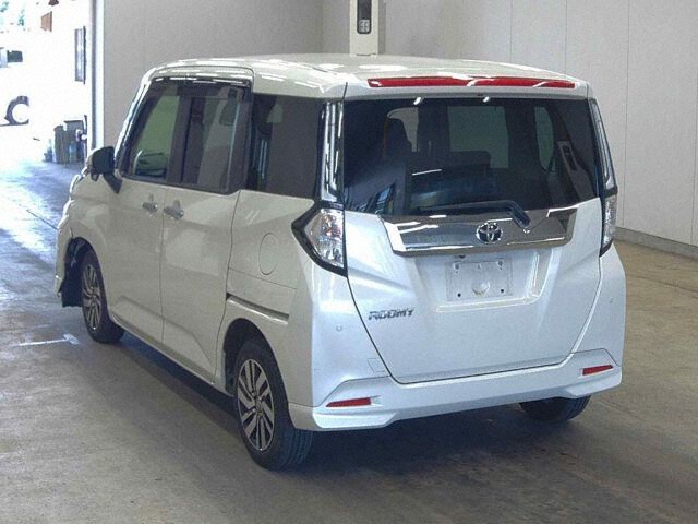 2024 Toyota Roomy Custom G 4WD auction photo 2